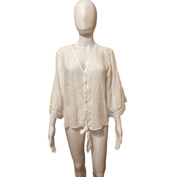 Cupshe White Button Front Tie Hem Blouse M NWT | 3/4 Sleeve Beach Cover Up Top - Picture 4 of 9